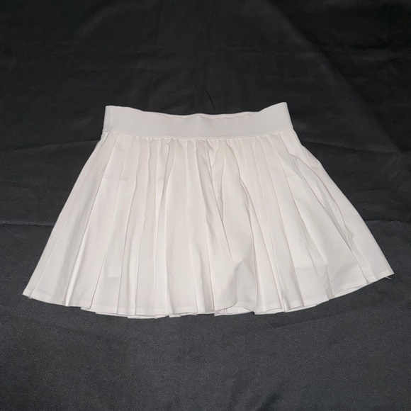 Golden MoveTech™ Tennis Pro Micro Skirt - Picture 6 of 11